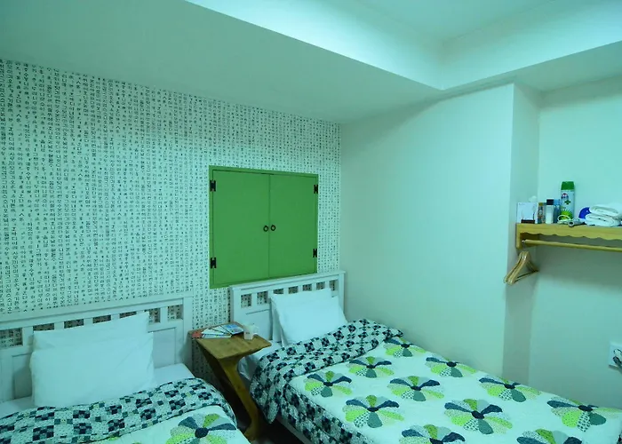 Insadong Hostal *