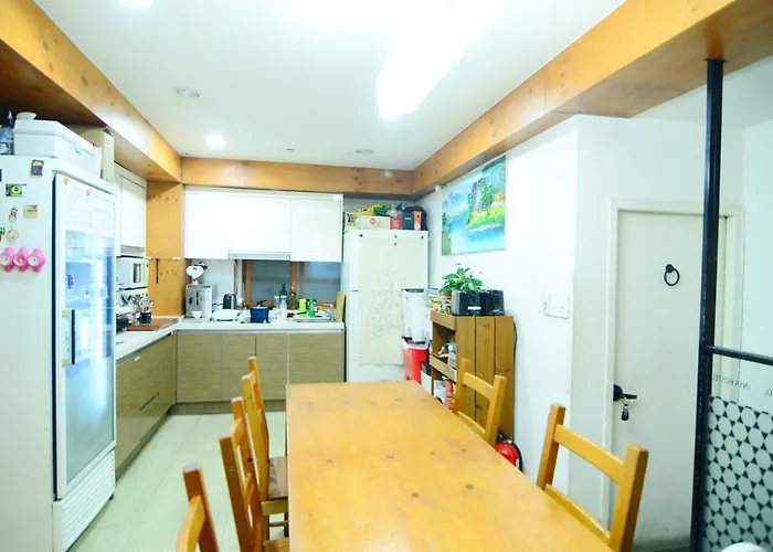 Insadong Hostal *